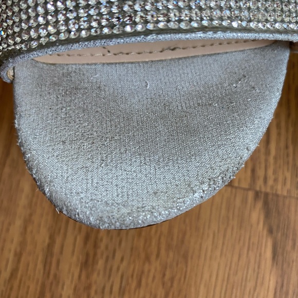 7.5 Silver Heels - Picture 5 of 7